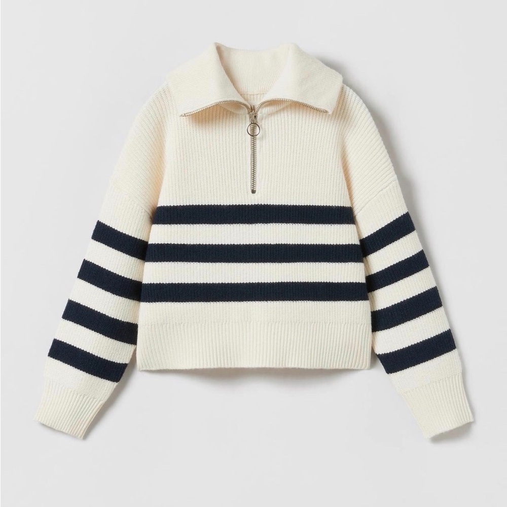 NWOT Zara Cream and Black Striped Sweater